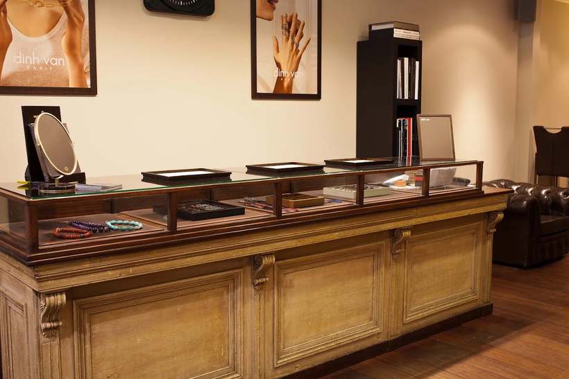 Intérieur de la boutique Delrue 1904 à Tournai